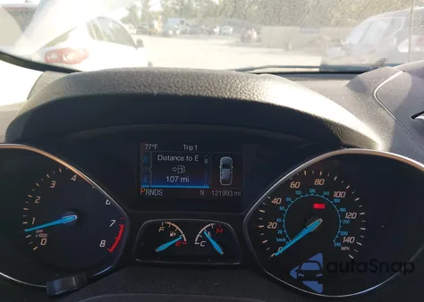 2014 Ford Escape z USA, uszkodzony, nr VIN 1FMCHU0GXXEUB5996